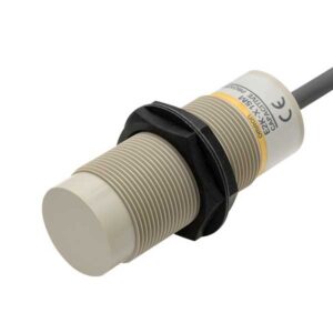 Cảm biến điện dung Omron E2K-X15MF1 2M
